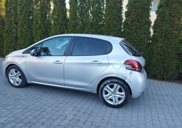 Peugeot 208 cena 18500 przebieg: 96347, rok produkcji 2016 z Izbica Kujawska małe 92